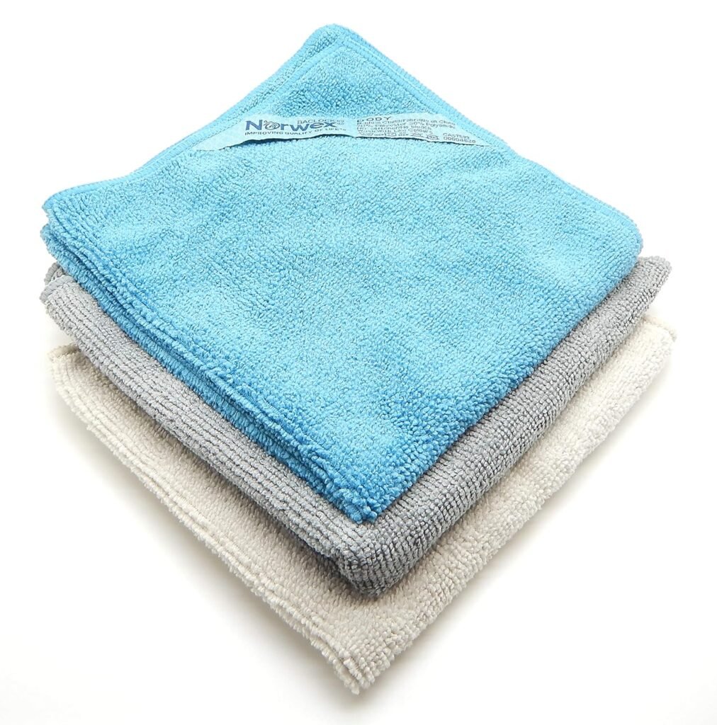 Norwex microfiber cloth for cleaning dishes